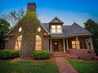 744 Garden Grove Walk