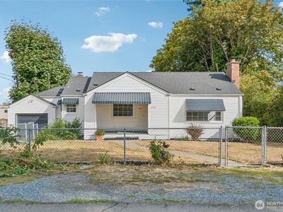 1048 S 100th Street