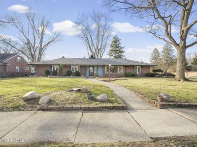 2833 Manchester Blvd