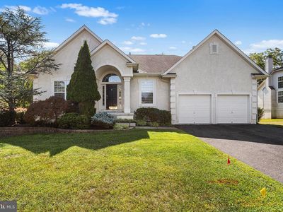 4 Monarch Dr