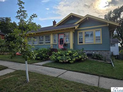 328 Willard St