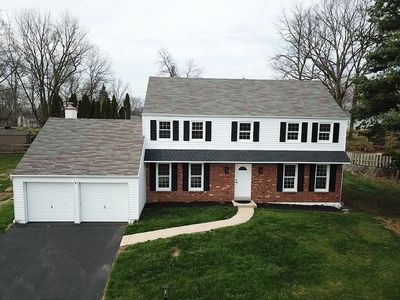 997 Ridgewood Ln