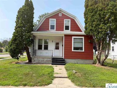 1001 N Minnesota St