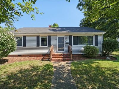 32 Claremont Ave