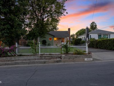 3033 Glen Ave