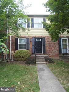 20 Lockett Ct