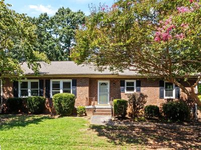 706 W Lee Rd