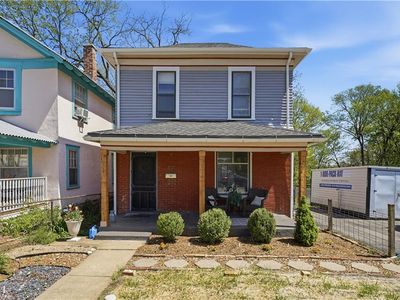 3121 Grand Ave