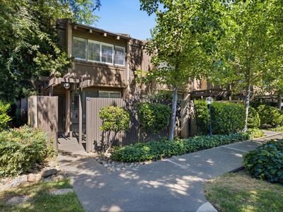 Property at 2254 Woodside Ln Unit 6, Sacramento, CA