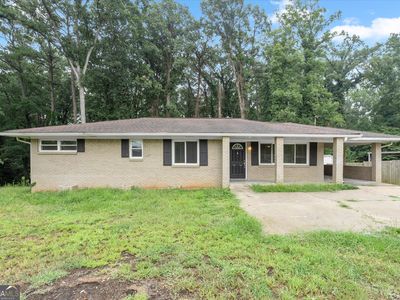 677 N Hairston Rd