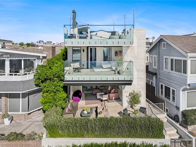 304 Bay Front S
