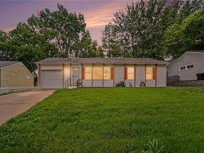 4519 N Troost Ave