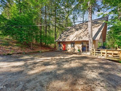 55 Lakeview Drive