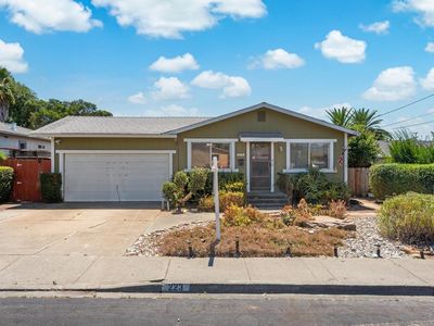 223 W Carolyn Drive