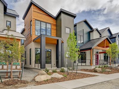 420 E Arkansas Street