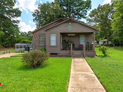 5825 Grantham St