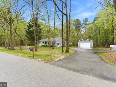 33 Red Oak Dr