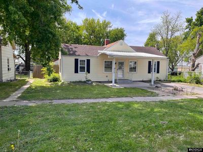 313 W Elm St