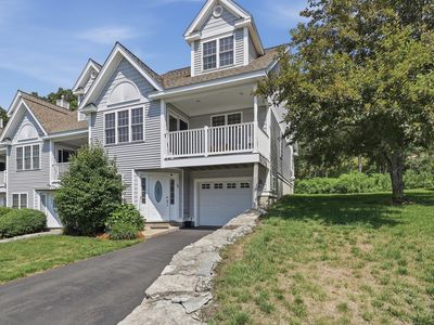 90 Carrington Ln