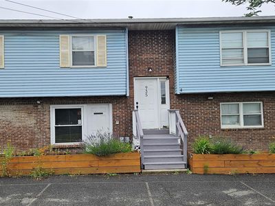 935 Homestead Avenue