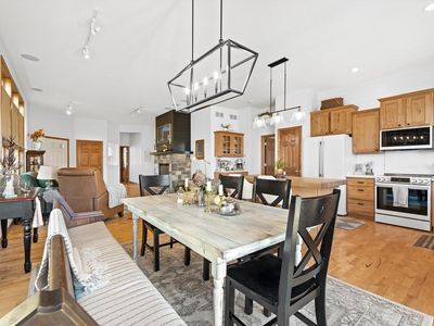 1758 Bess COURT