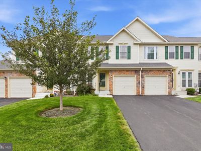 Property at 712 Wisteria Dr, Warrington, PA
