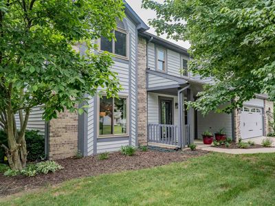 9015 Spring View Dr