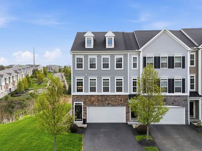 Property at 47 Truman Cir, Mc Kees Rocks, PA