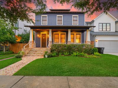 729 E 7th 1/2 St