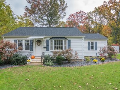 21 Gates Ave