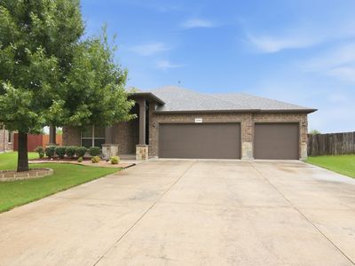 2444 Half Moon Bay Ln