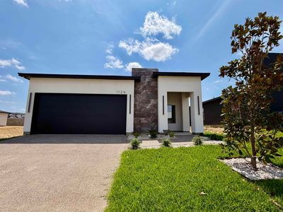 1126 Noyola Loop