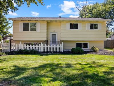 983 Lakewood Beach Dr