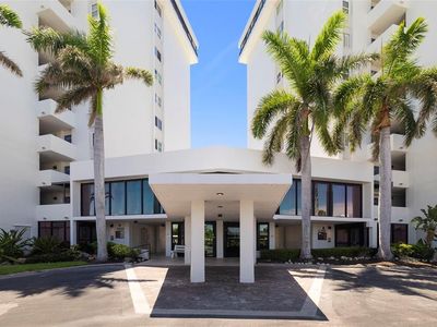 19 WHISPERING SANDS DRIVE #201