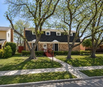 1122 Doss Dr