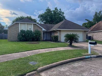 14418 Moorfield Dr