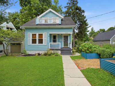 1539 Barvac Ave