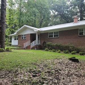 6826 Smithtown Rd