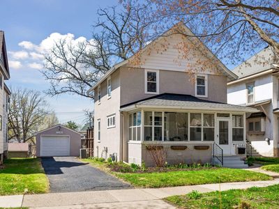 2646 Fillmore St NE