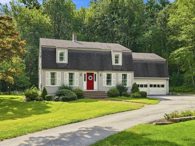 Property at 4 Hoyt Farm Road, Plaistow, NH