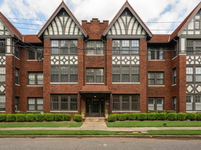 3004 13th Ave S Unit 1