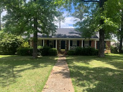 2211 Westmorland Dr