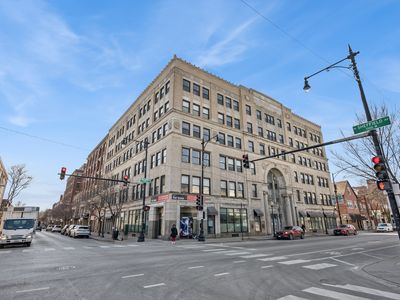 3150 N Sheffield Ave APT 410