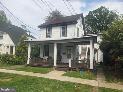 112 Laurel St