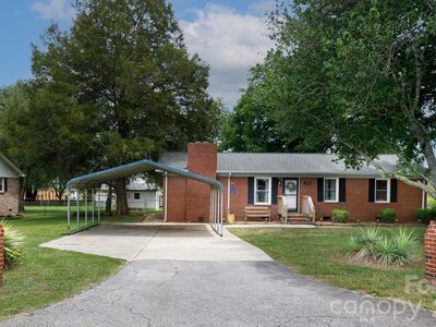 522 McDowell Dr
