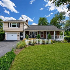 118 Woodard Ave