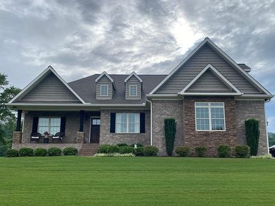 233 Mount Eagle Ln