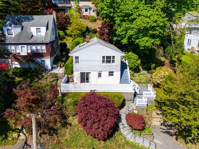 25 Hillside Avenue