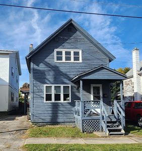 325 Seymour St