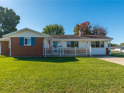Property at 908 Linwood Dr, Troy, OH